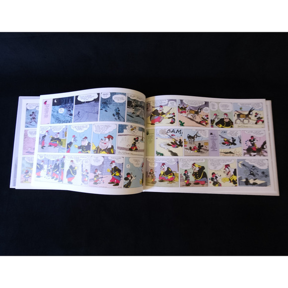 Rare French Walt Disney Mickey Agent Secret Hachette BD 1936 Hardcover Book - Picture 4 of 4